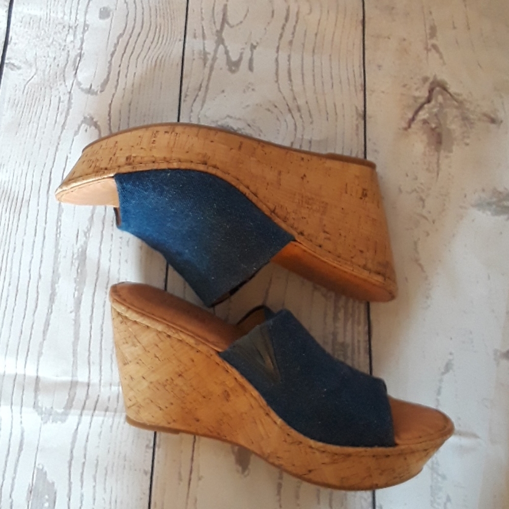 BORN: Eugenia Jean Sandal